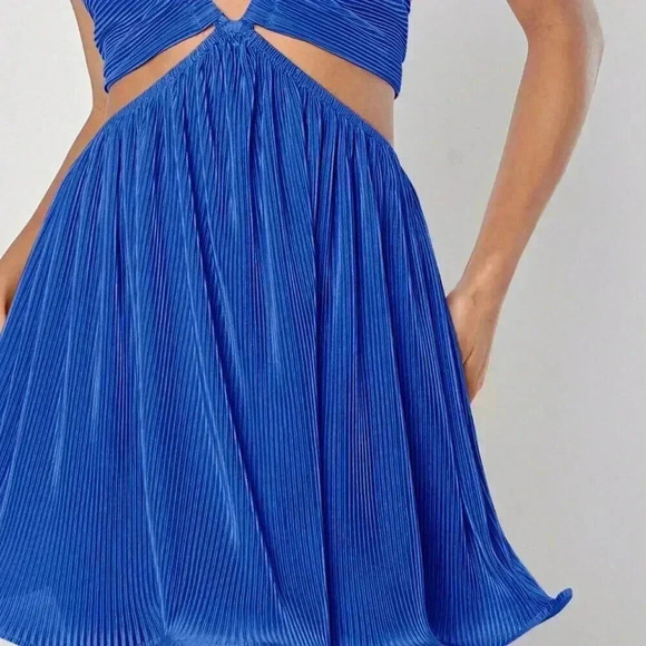 Blue Sexy Women's Plisse Cut Out Tie Backless Dress - Picture 4 of 8